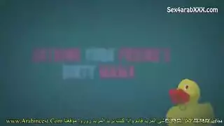 احتفال نكش مقاوم للماء لزوجين مثارين ينتهي بهزة الجماع