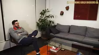 دخل عبيتها متخفي وناكها من طيزها