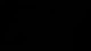 مراهقات شقية وقحات يسيطرن ويضربن رجلاً خاضعاً