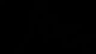 عاهرة مراهقة أنيقة تمارس الجنس بكس محلوق يقطر وهي ترتدي الكعب العالي