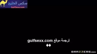 سكس مترجم الاب المنحرف زهق من كس زوجته يدخل غرفه ابنته و ينيكها