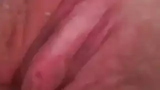 نيك في فندق جزيرة كيش: جعل كسها يقطر بأصابعي