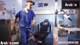 قضيب داني دي السميك في حلق ساره دي روز سكس اختناق وسيلان اللعاب