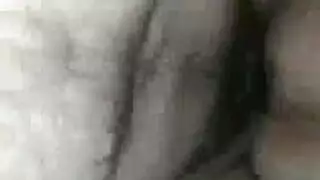 جلسة صريحة للرجل الأصلع مع عاهرتين مستعدتين