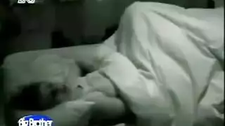 ‫نجمة إباحيتنا الشخصية: نصورها تأخذ عدة أعضاء ذكرية‬