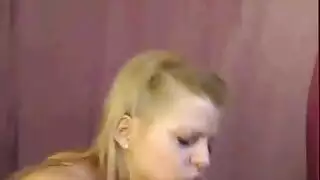 نساء يقذفن الى الخارج